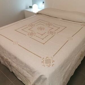 Elegant Cream Embroidered Bedspread